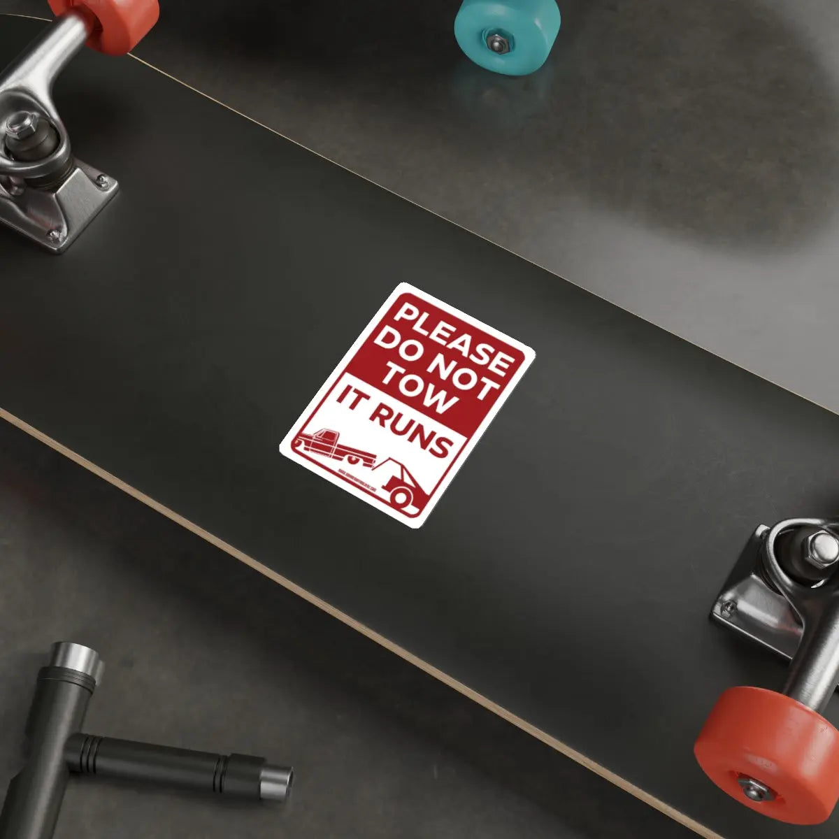 “Please Do Not Tow, It Runs” Die-Cut Sticker Printify